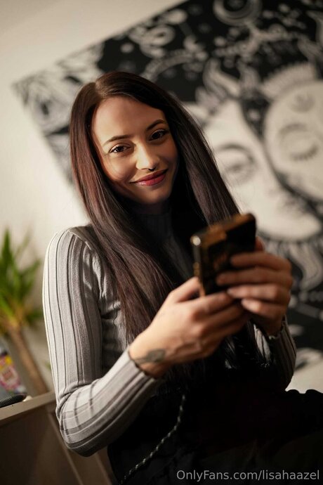 Lisahaazel model porn picture