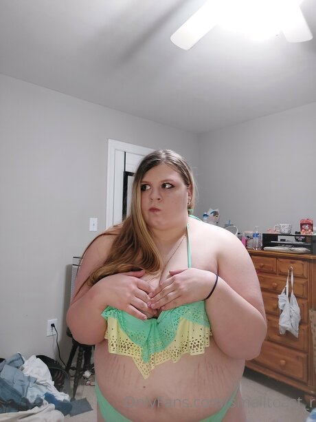 Toastyandwarm nude model image