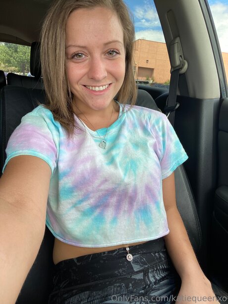 Katiequeenxo nude pornstar pics