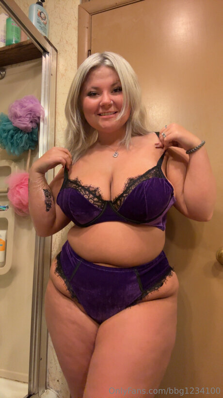 big tits granny onlyfans hd pic