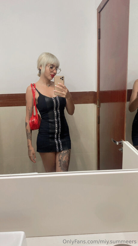 skinny big ass onlyfans best picture