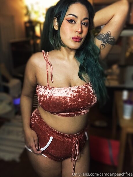 Camdenpeachfree nice model img