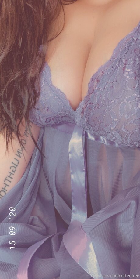 Luvrlys sexy actress galleries