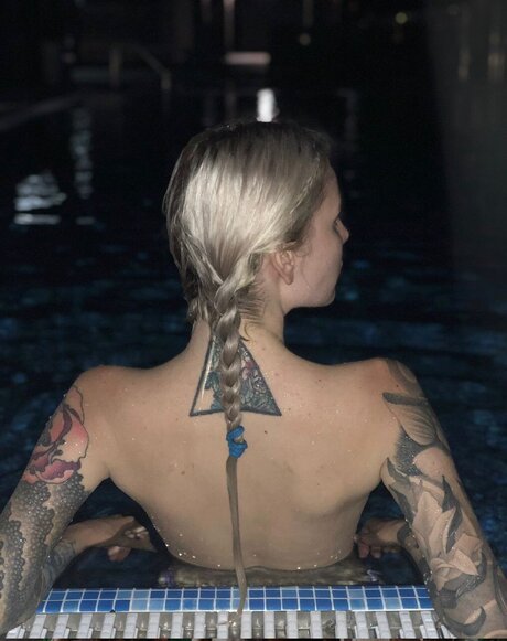 Sweet Ukr Baby star pretty photo