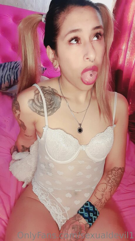 Sexualdevil1 model nude galleries