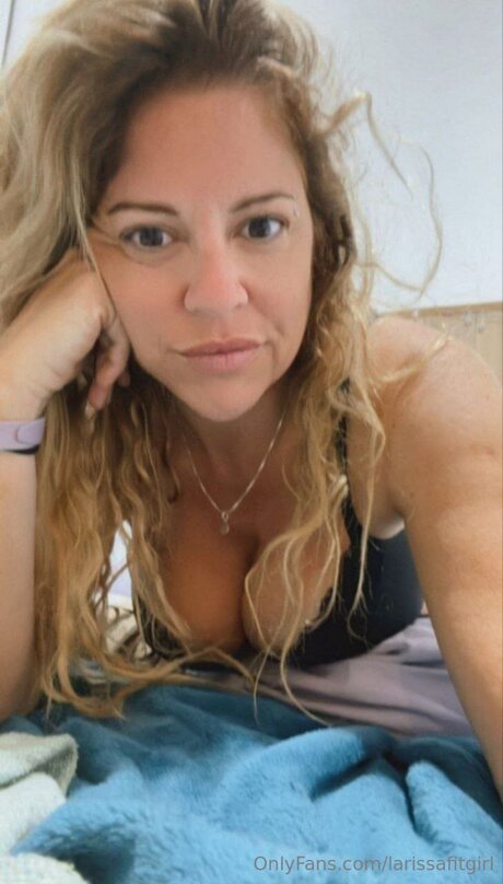 Larissafitgirl free pornstar pics