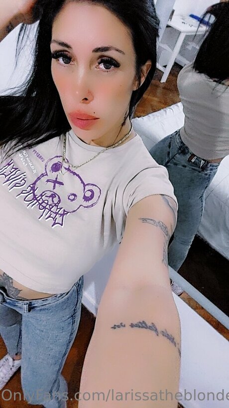 Larissafitgirl porn actress images