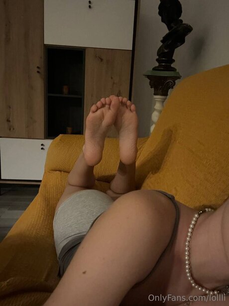 Lollli naked star picture