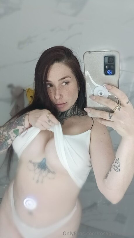 Rosagonzalezz star beautiful pic