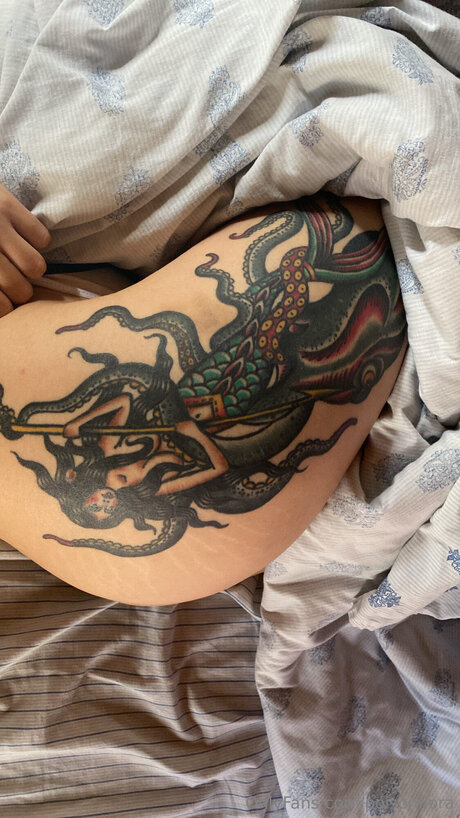 Poisonfloraa nudes pornstar pics