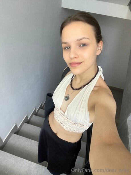 Dear Amy nice actress pic