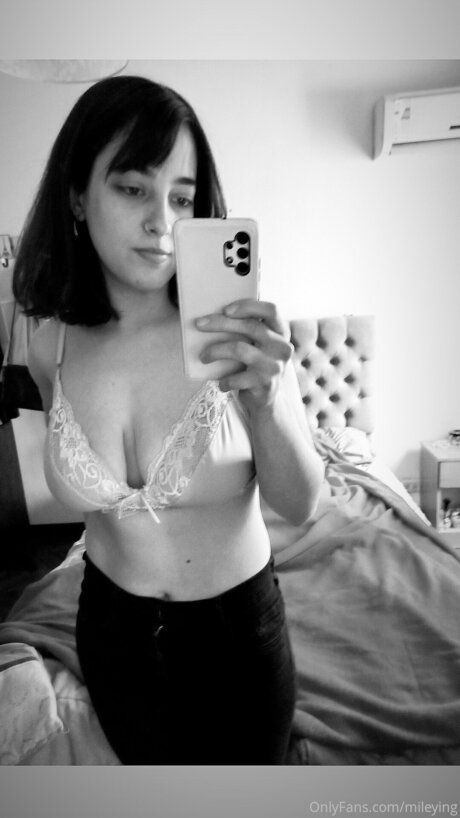 Emileying pornographic actress pictures