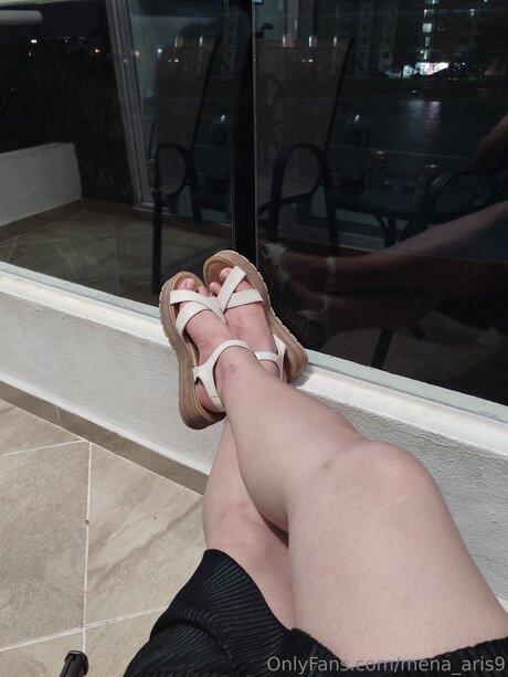 Mena Aris9 pornstar perfect images