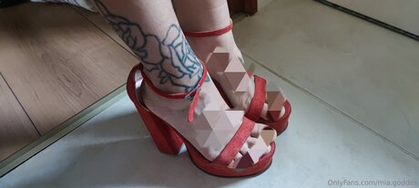 Mia Goddes pornstar nudes images