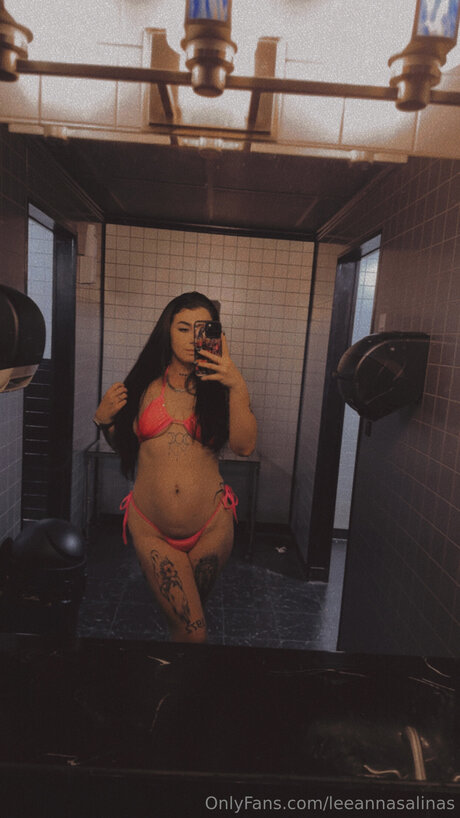 Leeannasalinas top pornstar photos