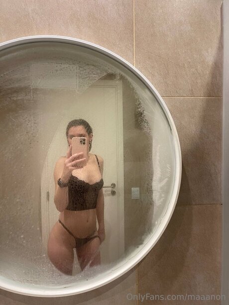 Maaanon model erotic picture