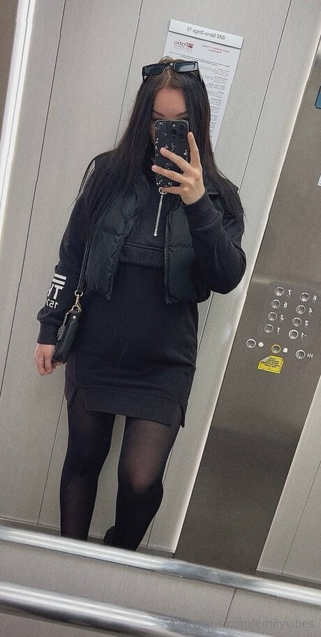 Emilyvibes hd actress gallery