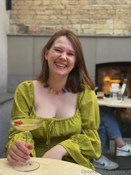 Mrs N star exclusive pics