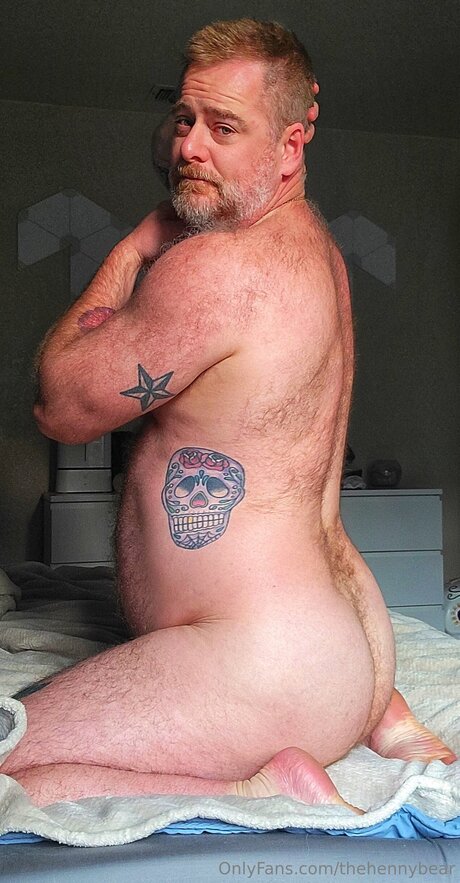 Thehennybear naked star archive