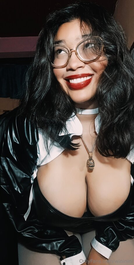 Wininini adult star img