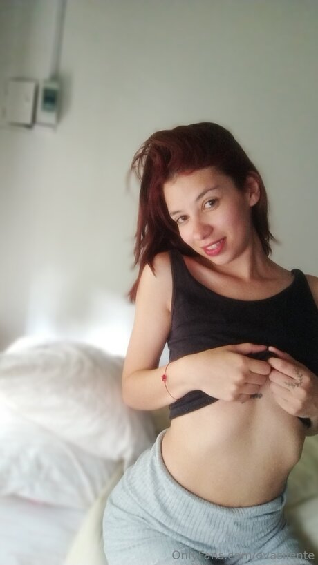 Evasilente adult star picture