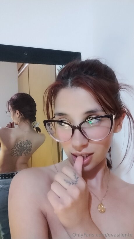 Evasilente xxx star images