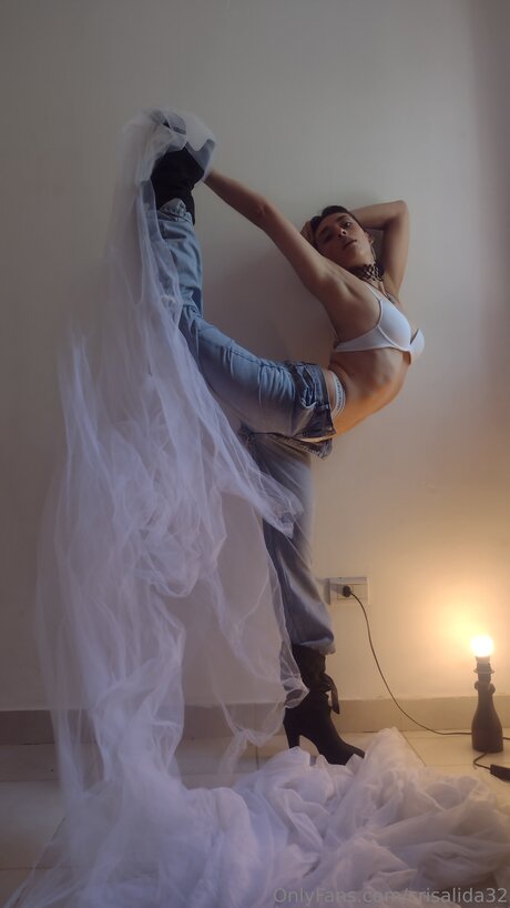 Crisalida32 xxx actress photo