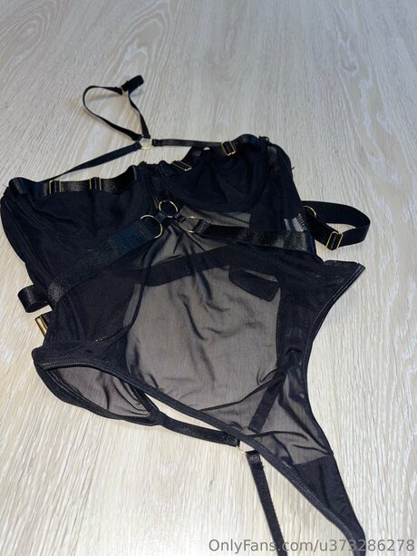 U373286278 nice model pic