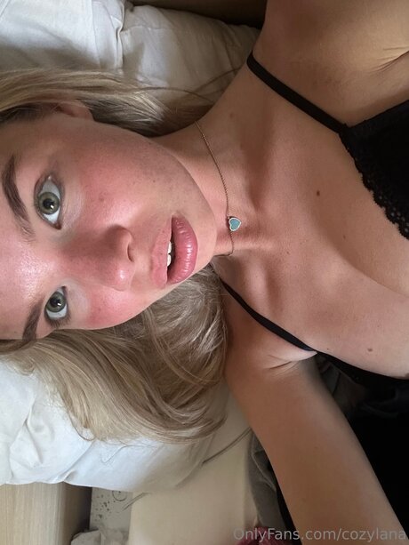 Cozylana pornstar xxx archive