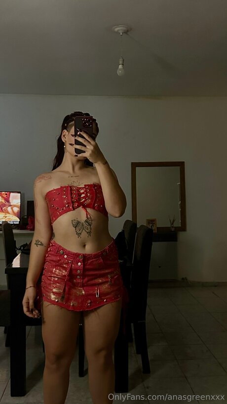 Anasgreenxxx pretty star image