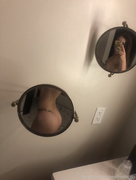 Officialminnie2 sex actress image