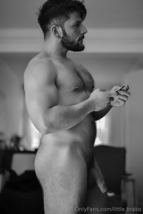 Little Brako hot actress img