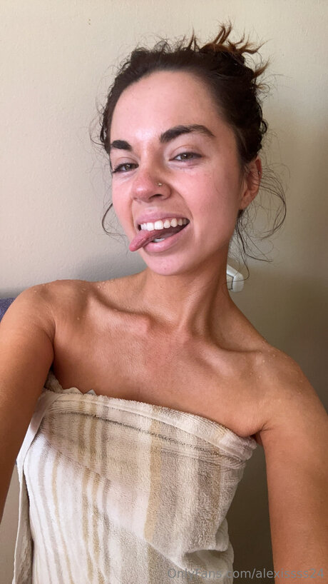 Alexissss24 nice model images