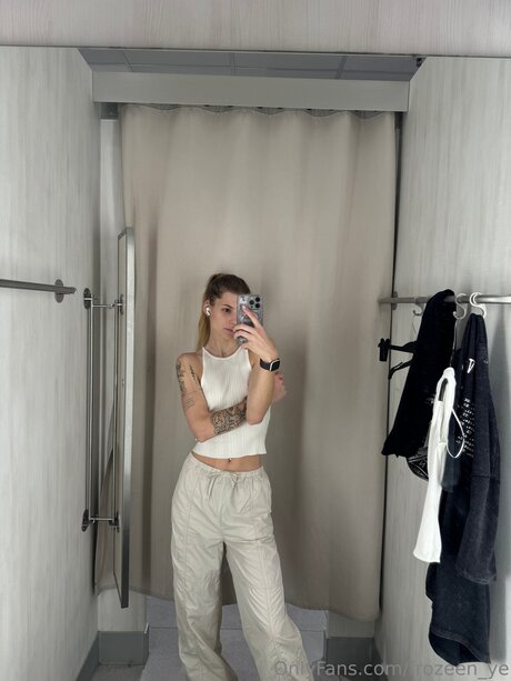 Frozeen Ye art pornstar image