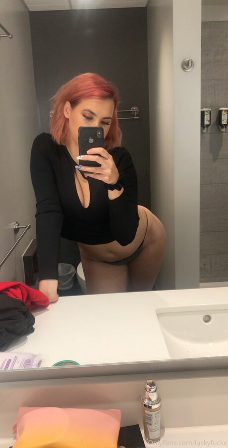 blonde shemale onlyfans sexy xxx pictures