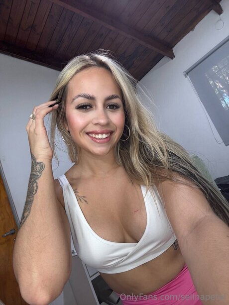 Selinapetal hot actress photo