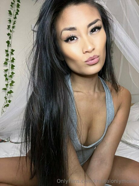 Krystalonlymodel xxx pornstar archive