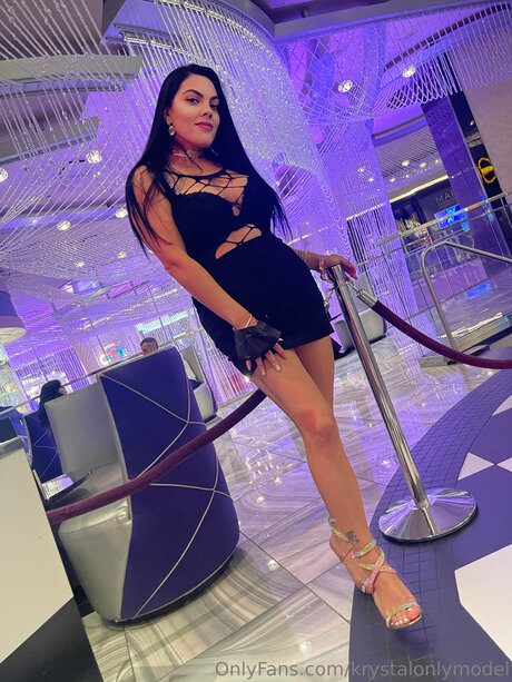 Krystalonlymodel model exclusive photos