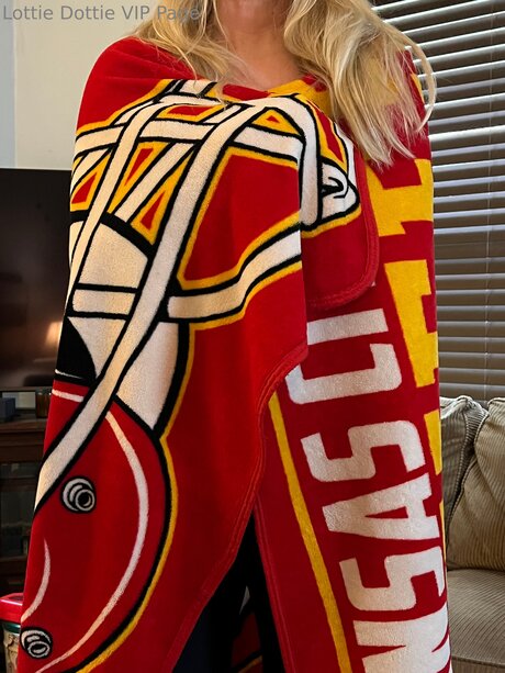 blonde small tits onlyfans pretty photos