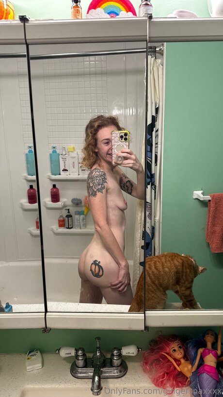 Gingersnaxxxx star erotic archive