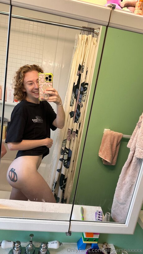 Gingersnaxxxx high quality model photo