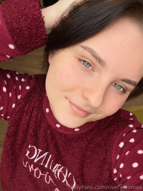 Riveraemmaa model hd photos