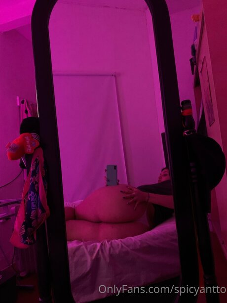 Spicyantto sexy actress pictures