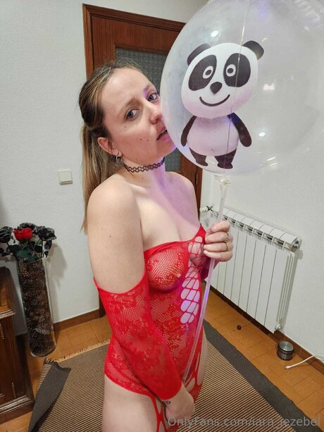 Iara Jezebel pornstar hot photos