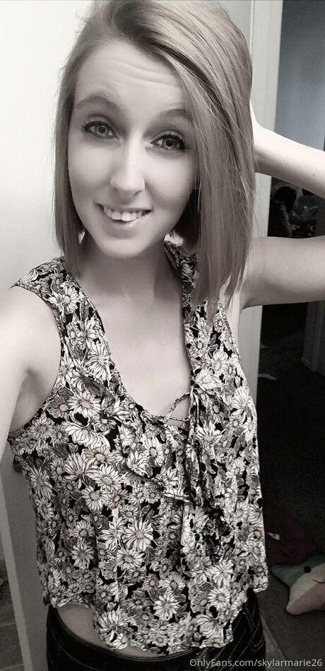 Skylarmarie26 sex model images