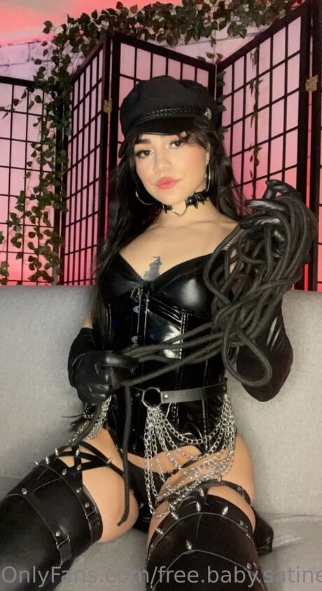 Free Baby Satine model perfect pic