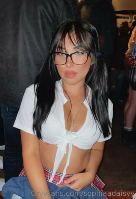 Sophiaadaisyy adult actress pictures