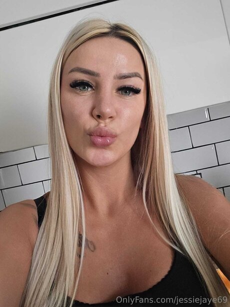 Jessiejaye69 star perfect image