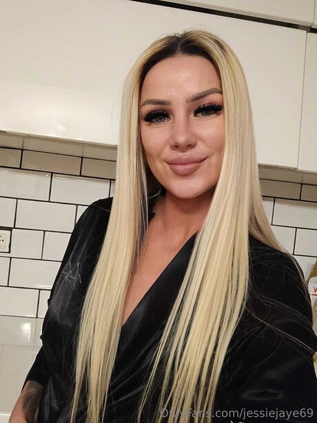 beach bunny onlyfans xxx pictures