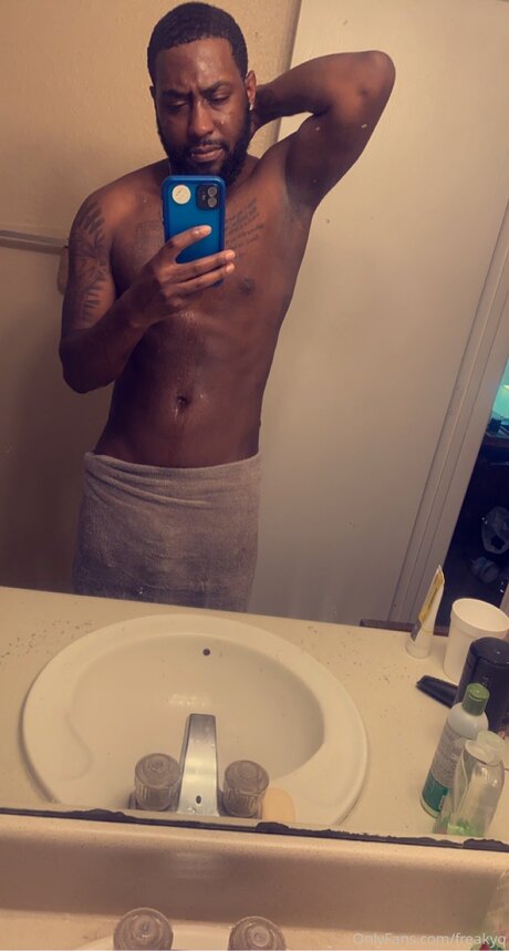 Freakyq star beautiful photo